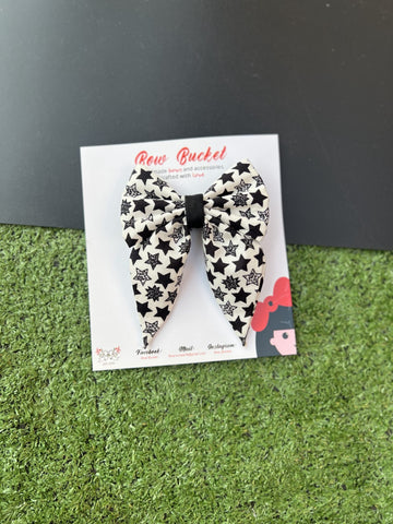 black star pigtail bow