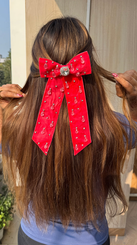 Peach Pear-shaped crystal bow