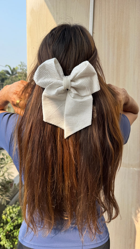 White sequence butterfly bow