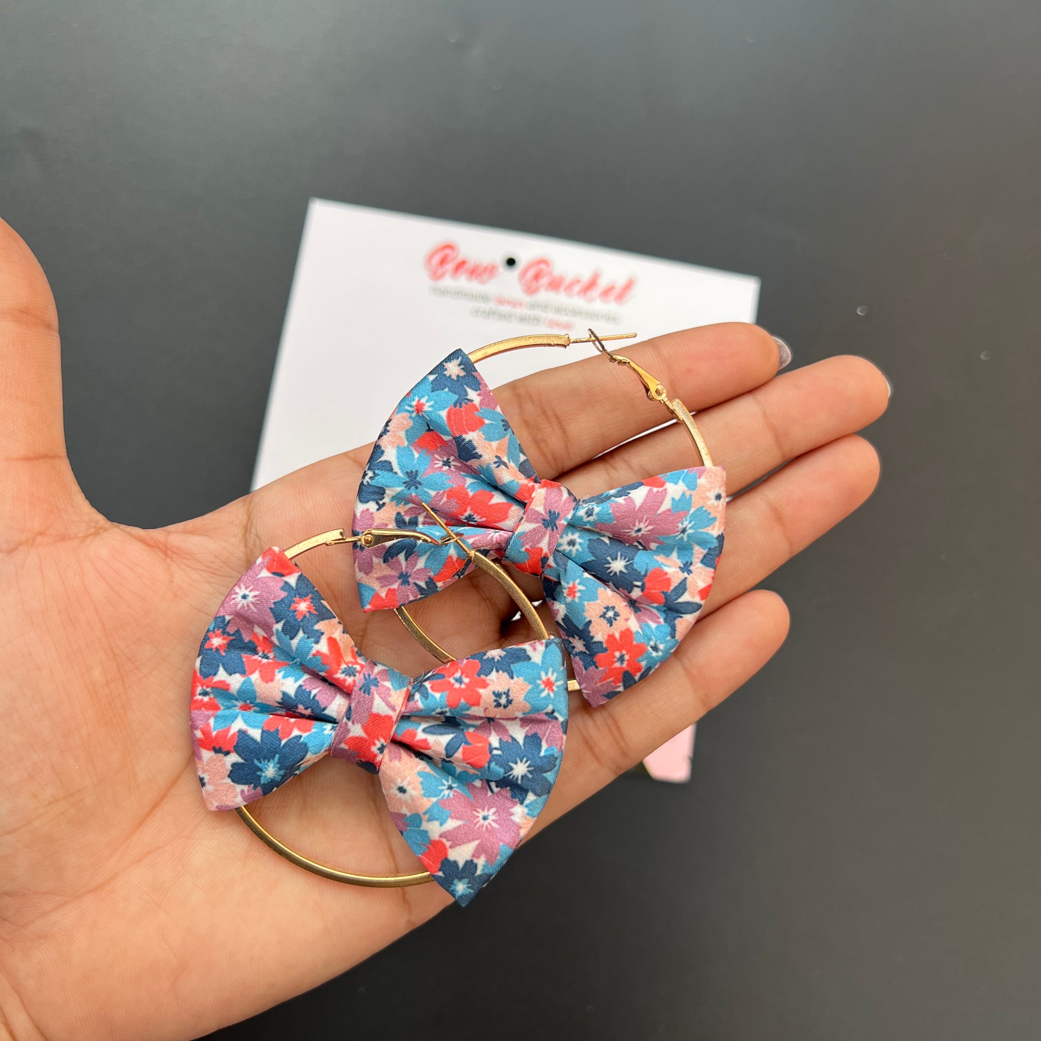 Floral Finesse Bow earring