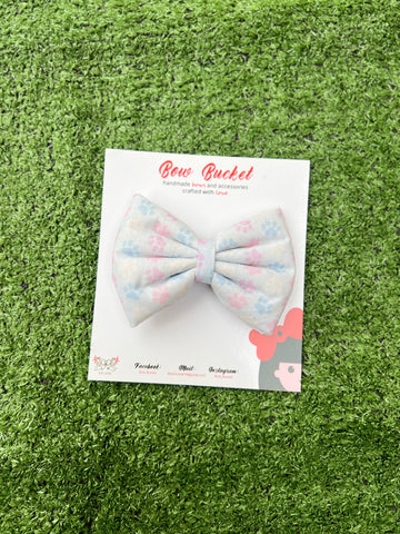 Paw print bow clip - size -4”