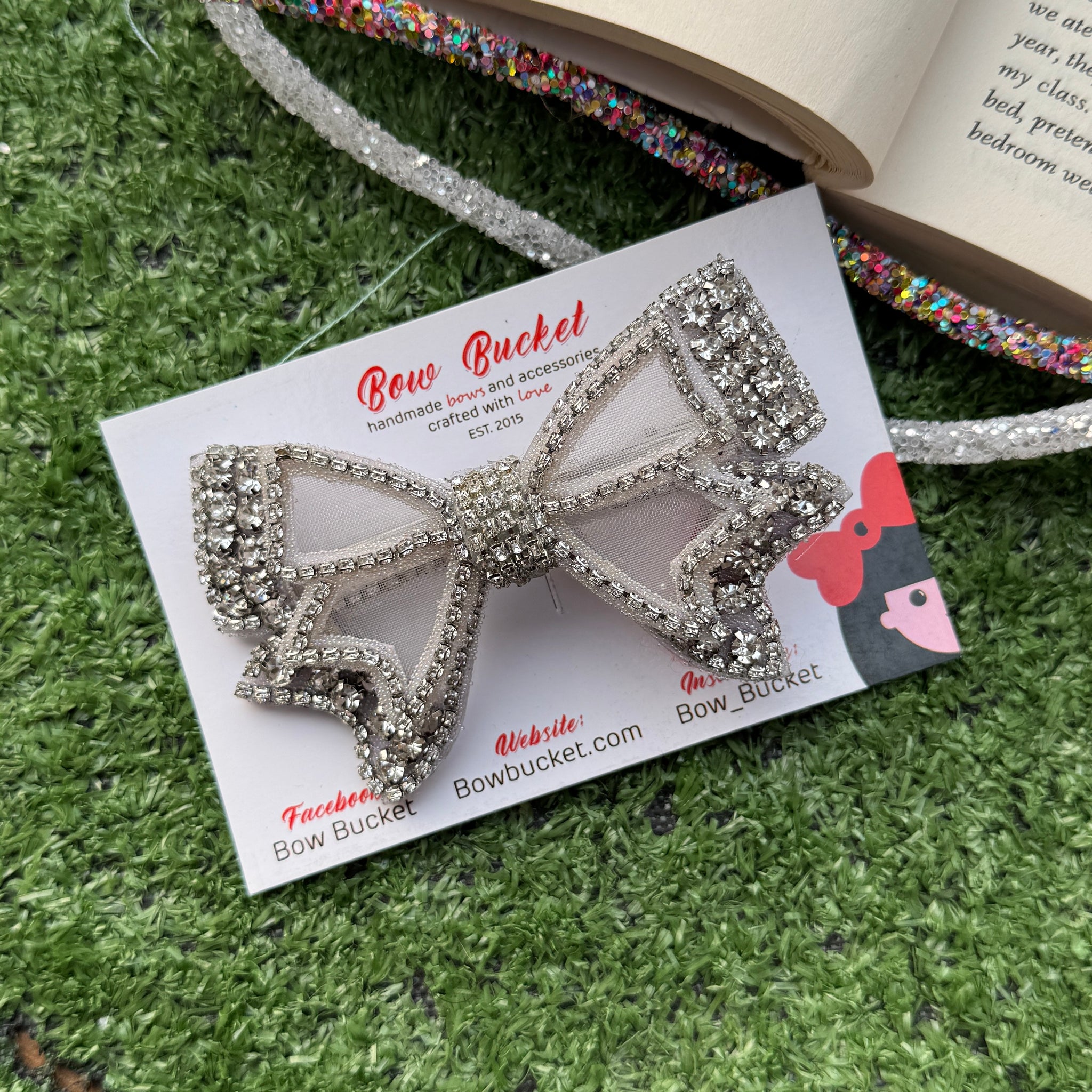White Precious Gem Bow