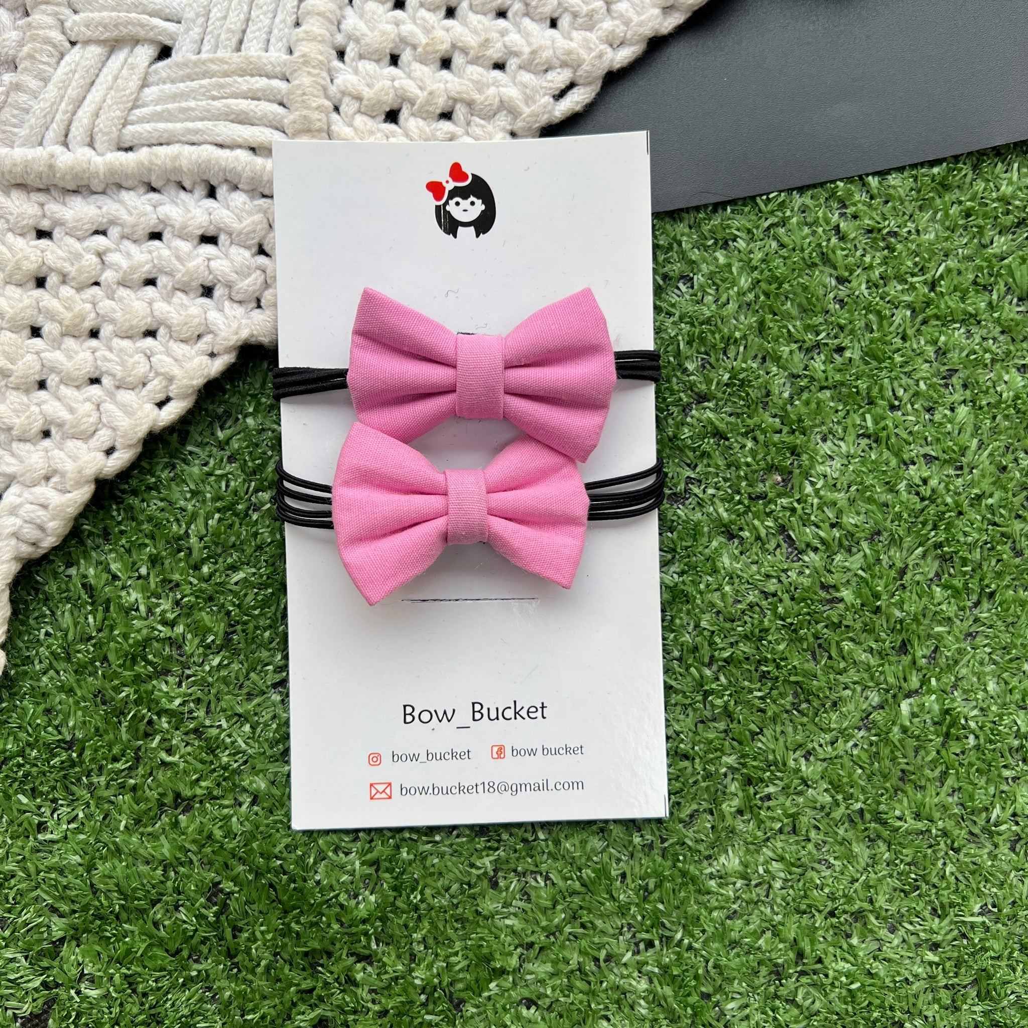 Hot pink micro bow Rubberband