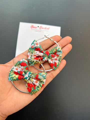 Green floral bow earring