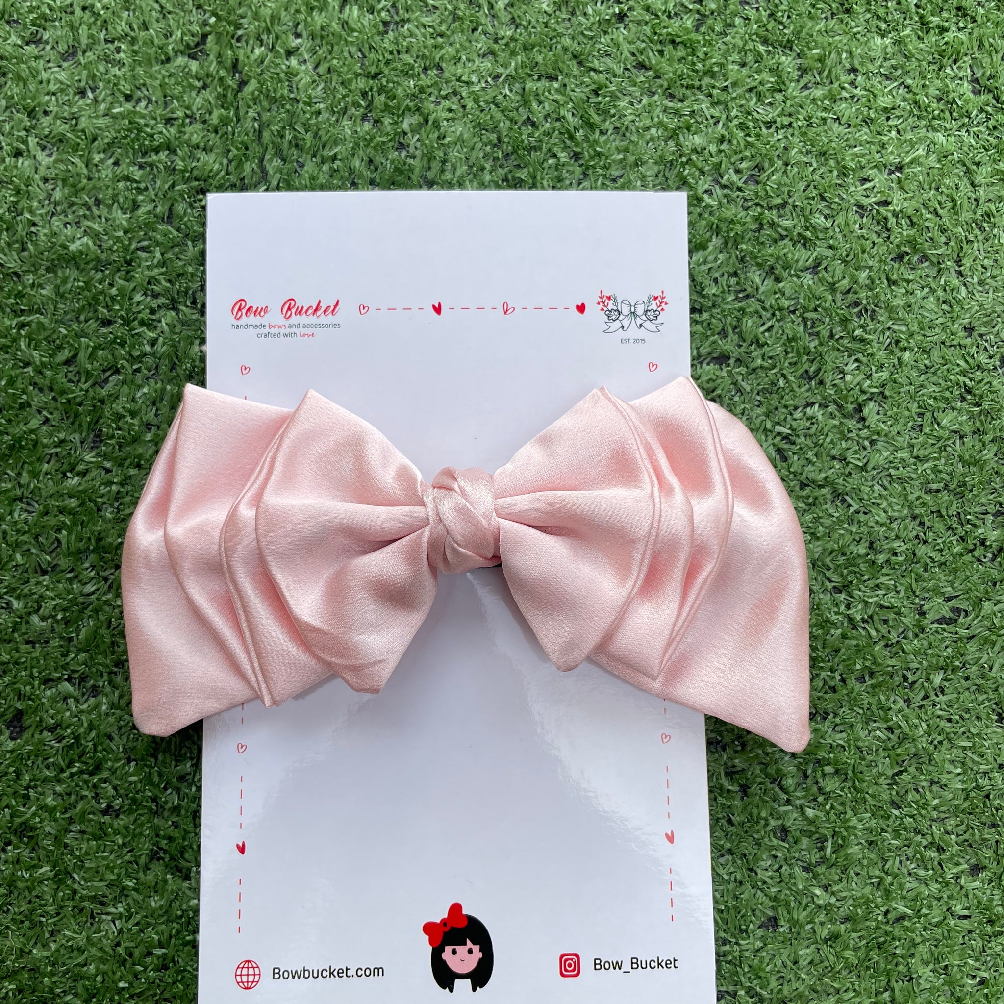 Whimsy bow - baby pink