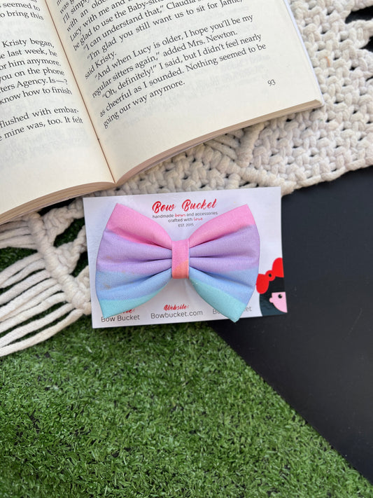 Pastel stripe bow clip