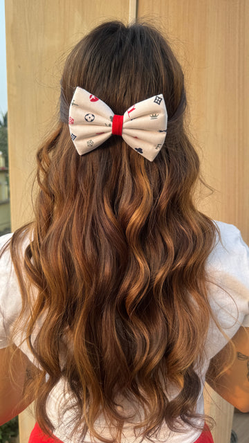 Parisian Play Bow
