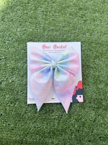 Colourful pastel pigtail bow