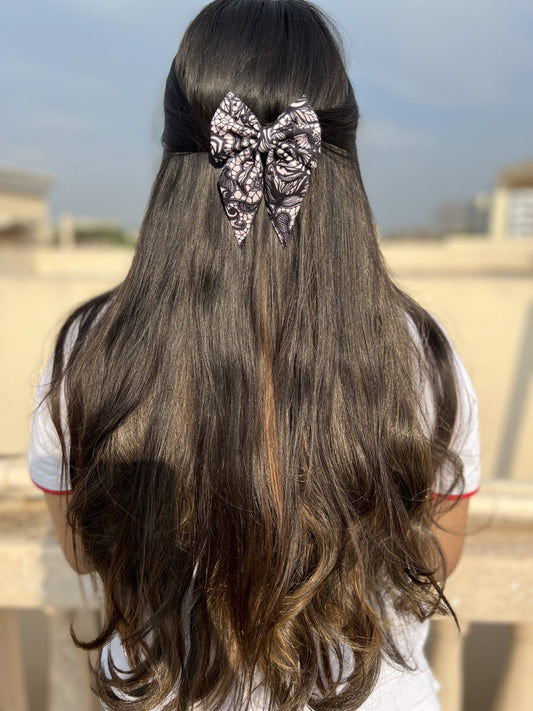 Florida pigtail bow