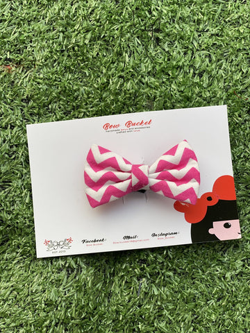 pink zig zag bow