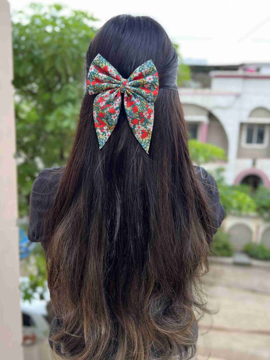 blossom green pigtail bow