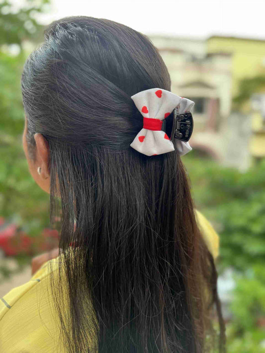 Red heart claw clip