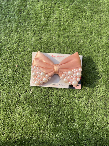 creamy peach  pearl bow