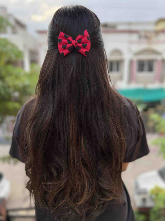 Red heart bow