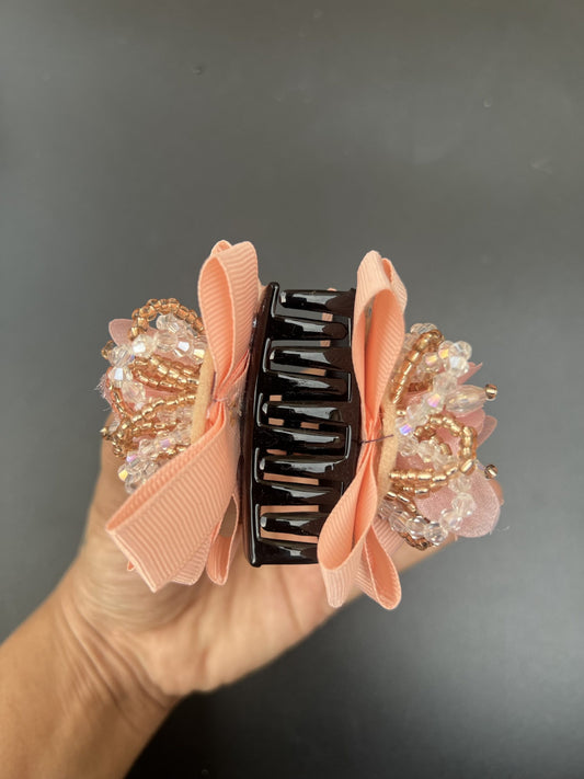 Peach crystal claw