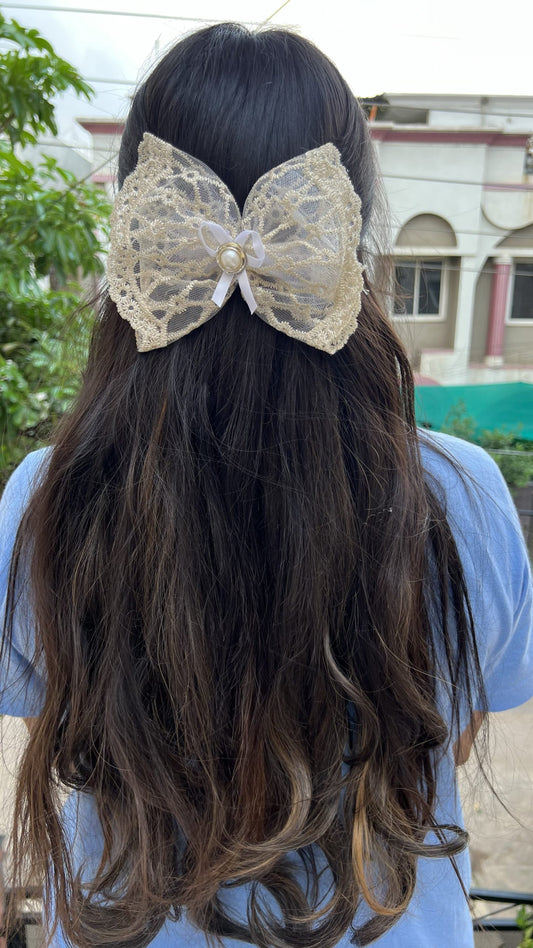 cream Ribbon Regalia