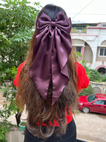 Dark brown ruffle bow clip