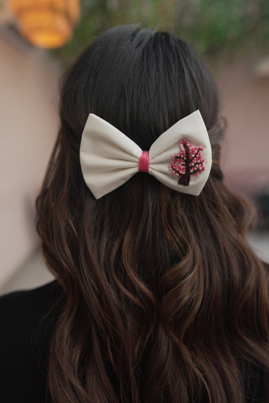 Off white spring embroidery bow