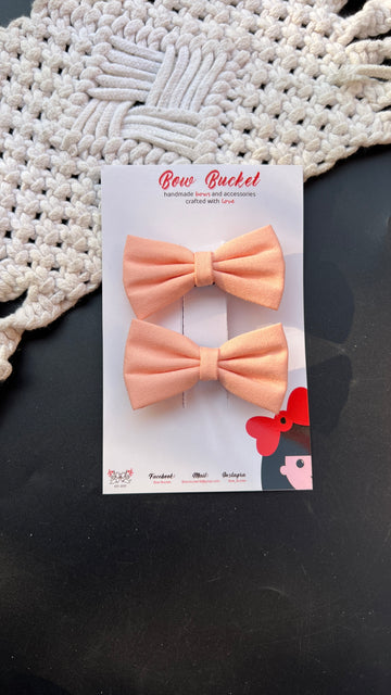 Peach mini bow clip