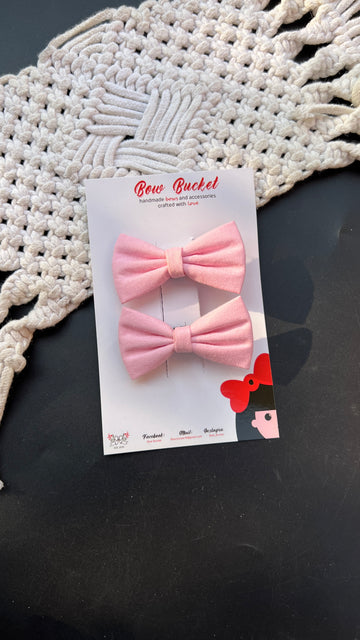 Baby pink mini bow clip