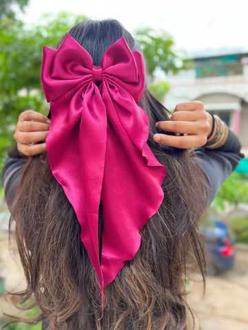 Pink ruffle bow clip