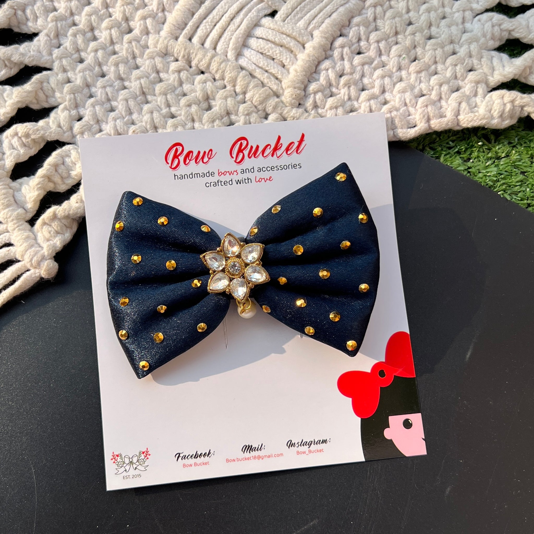 Pashmina Purity Traditional Bow Clip