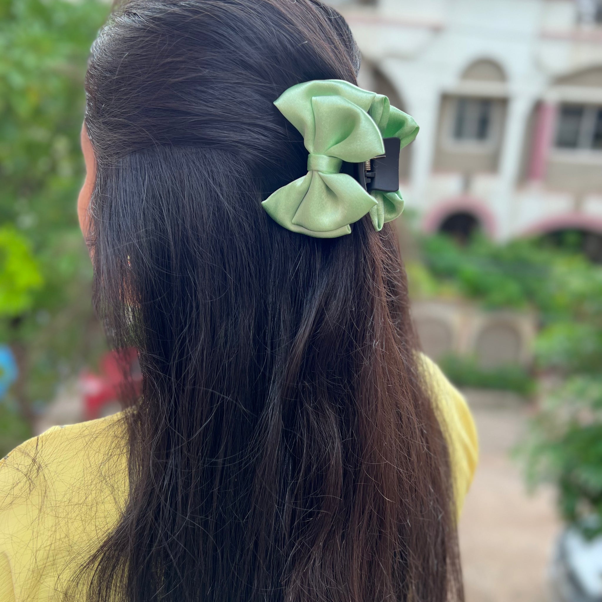 Granny apple double bow clip