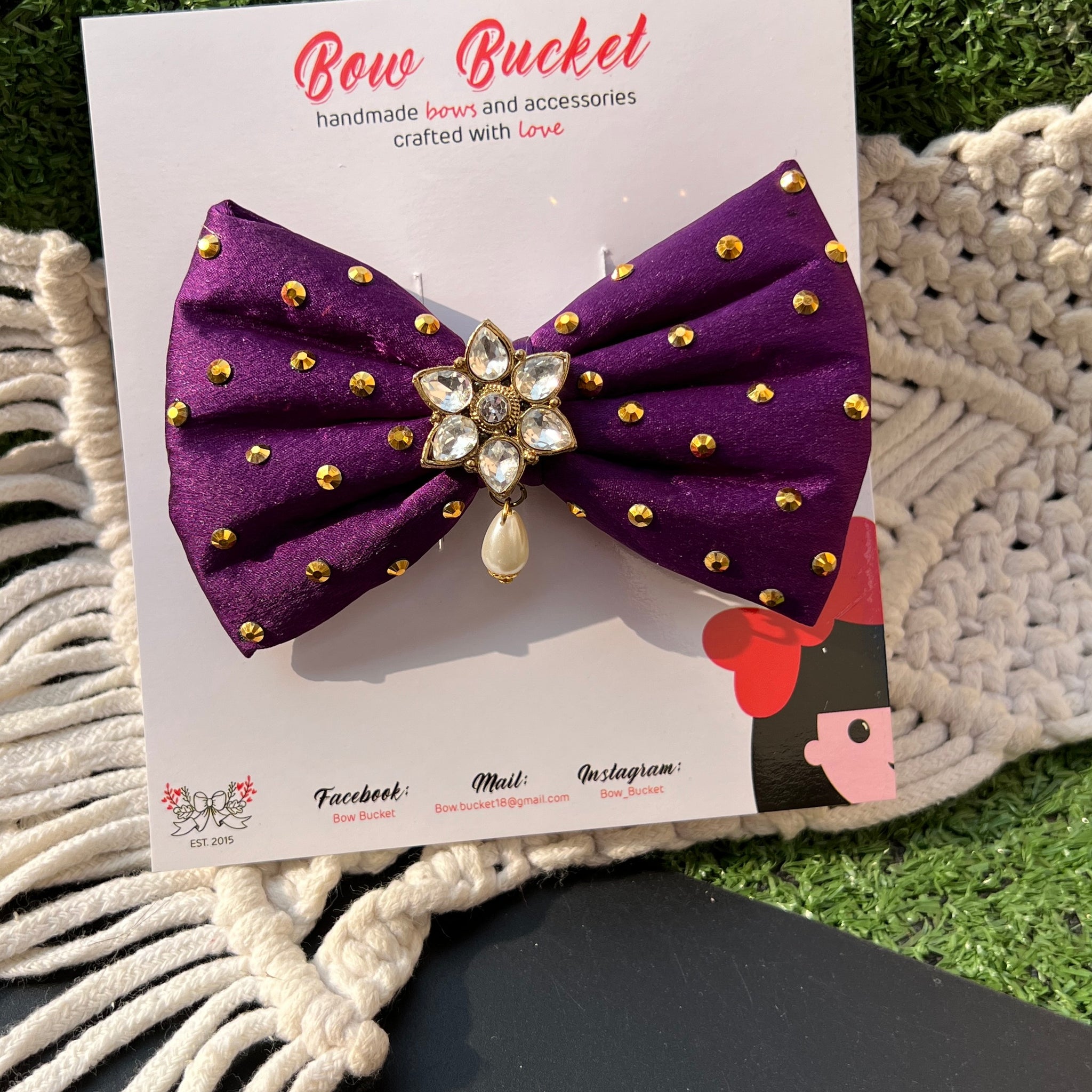 Ghagra Glamour Traditional Bow Clip