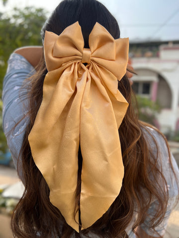 golden Ruffle bow clip