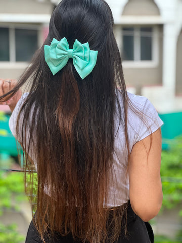 Mint triple layer bow clip