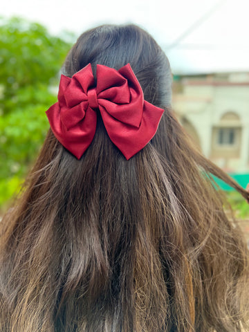 Maroon triple layer bow clip