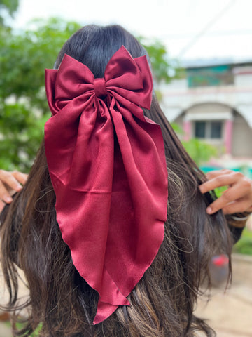 Maroon ruffle bow clip