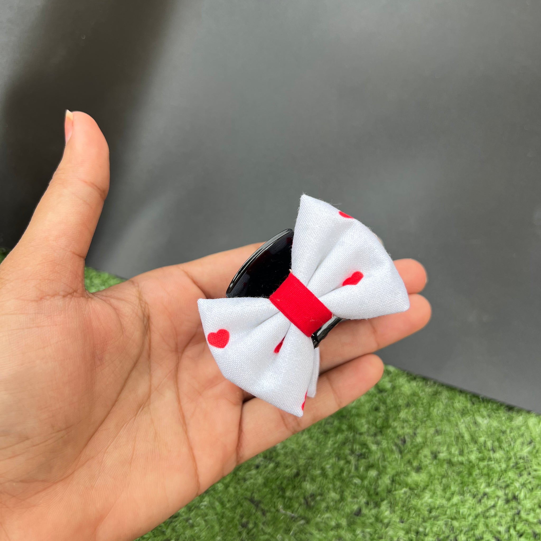 Red heart blaw clip