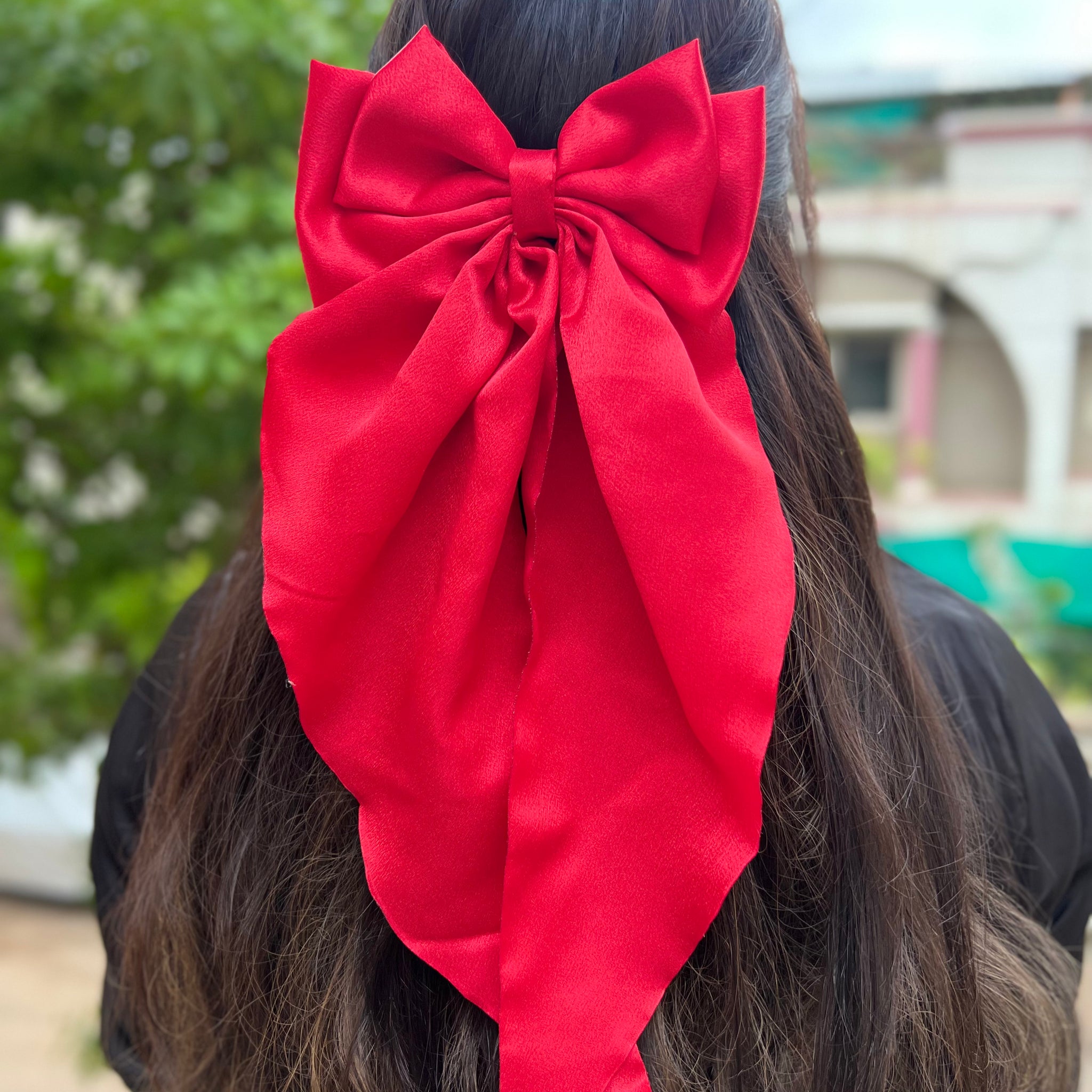 Red ruffle bow clip