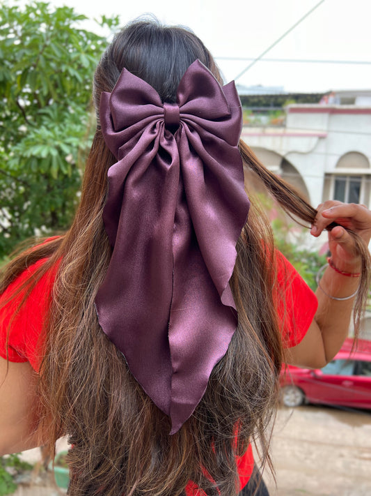 Dark brown ruffle bow clip