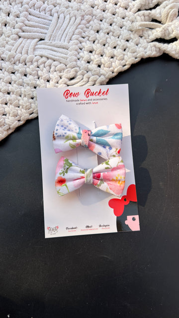 Floral finesse mini bow clip